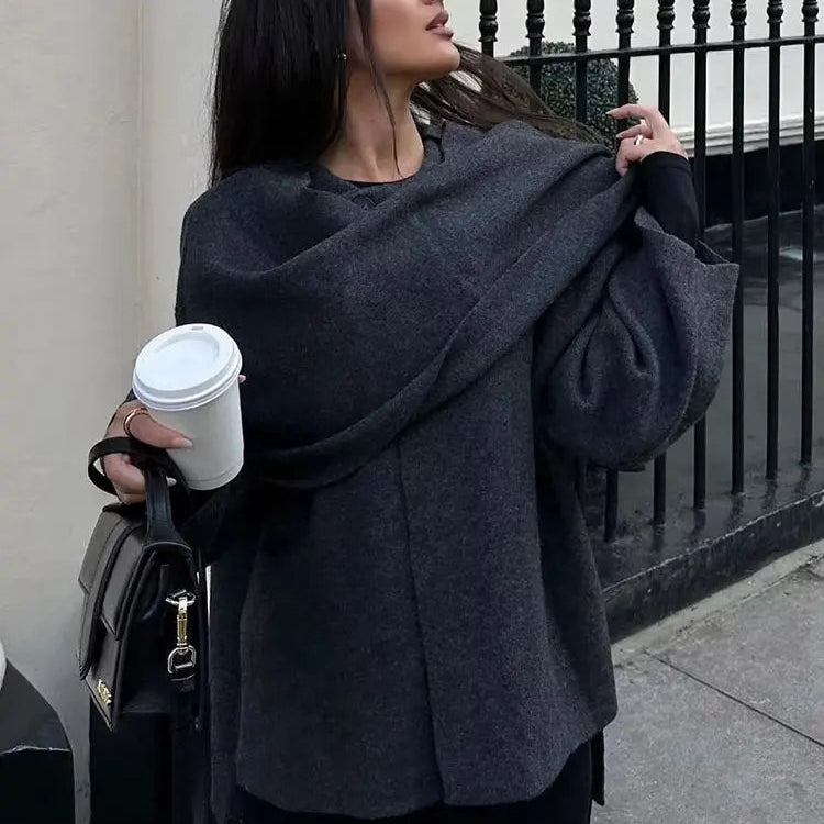 Schal-Mantel mit asymmetrischem Schnitt