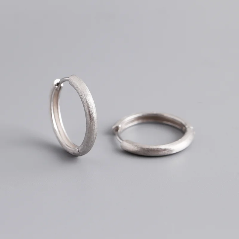 Matte Sterling-Silber Hoop-Ohrringe – Unisex